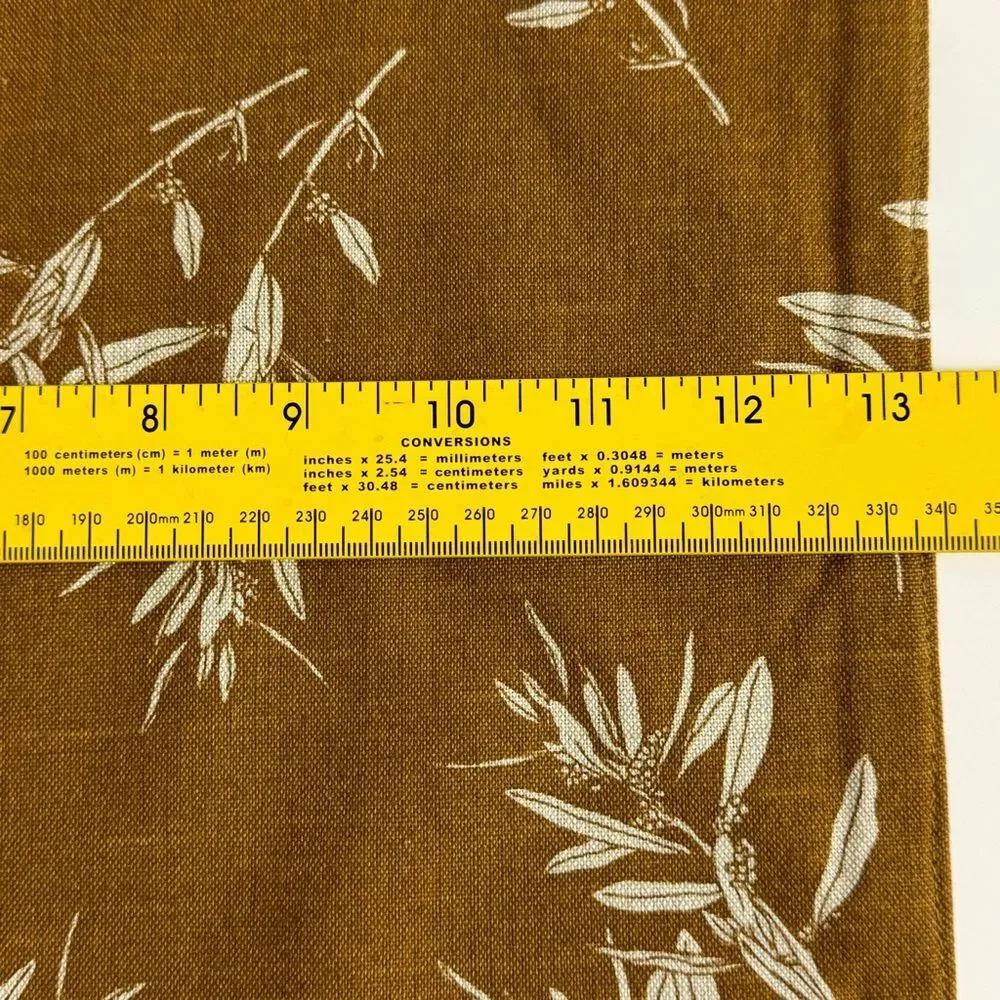 4 Tan & White Botanical Fabric Placemats